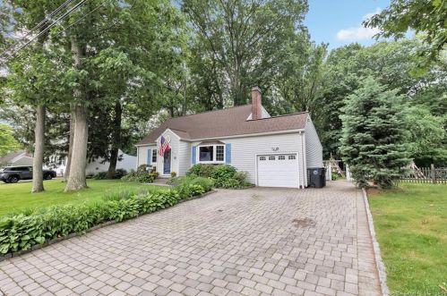 26 Franklin Rd, Milford, CT 06460-7013