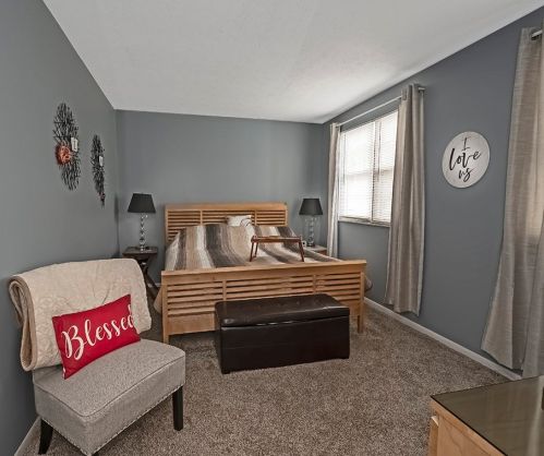 305 Canterbury Ct, Oakmont PA  15139-1177 exterior