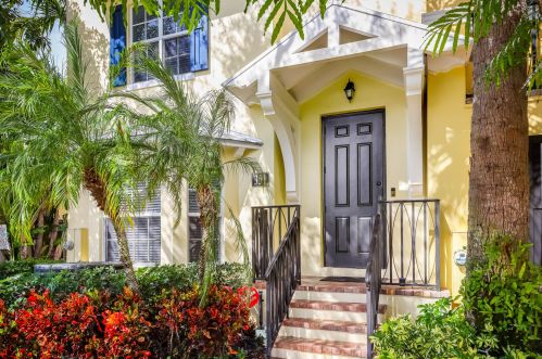 351 Flamingo Dr, West Palm Beach, FL 33401-7721