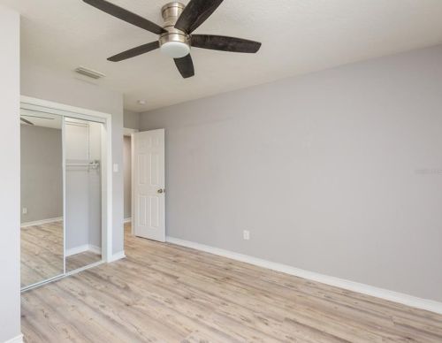 5476 Lk Le Clare Rd, Lutz FL  33558-8013 exterior