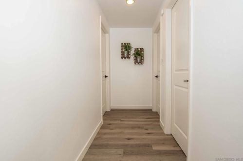 1704 Ebers St, San Diego CA  92107-3504 exterior