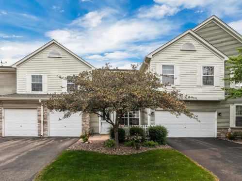 15062 Dunwood Trl, Saint Paul, MN 55124-5855