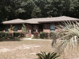 5404 Oakshire Rd, Milton, FL 32570-8218