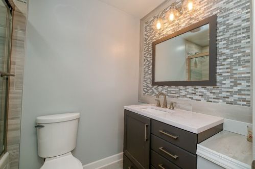 5393 Peach Dr, Gibsonia PA  15044-9541 exterior