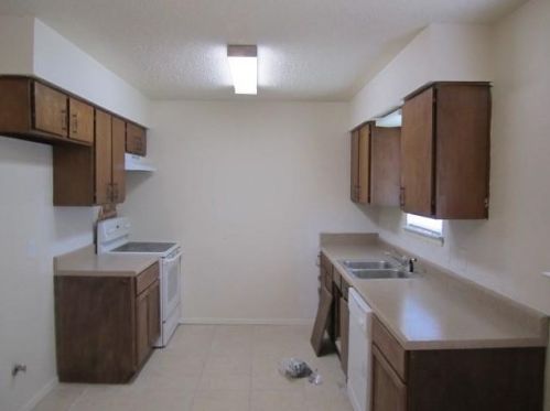 2613 Rutgers Dr, Lancaster, TX 75134-2515