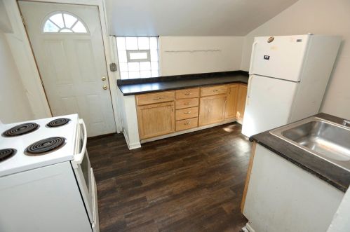 606 Locust St, Milwaukee WI 53212-2545 exterior