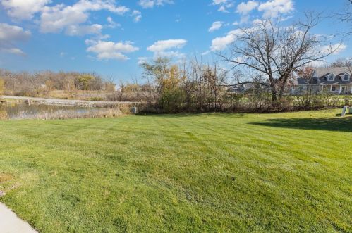 9087 Settlers Rdg, Dyer, IN 46373-8753