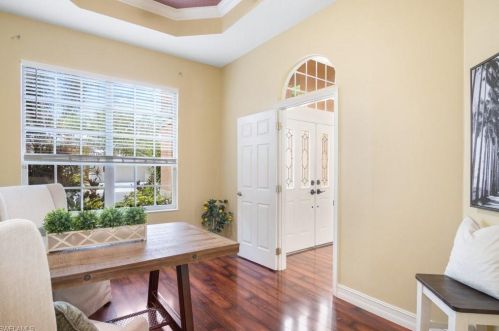 7566 Citrus Hill Ln, Naples FL  34109-0600 exterior