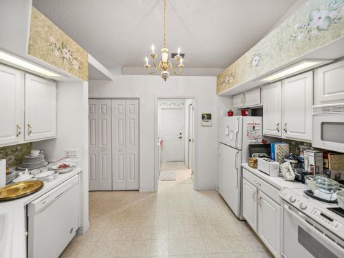 552 Petrel Cir, Lakeland FL  33809-7663 exterior