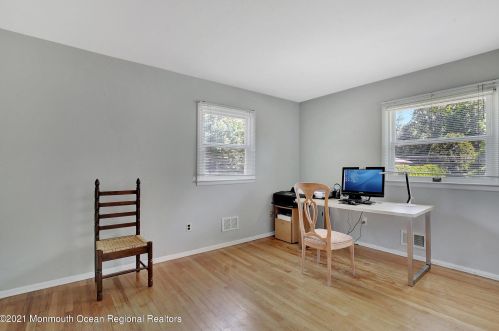 10 Longfellow Ter, Morganville NJ  07751-1411 exterior