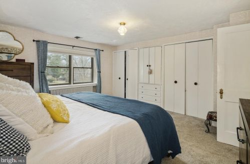 8322 Cedar Rd, Melrose Park PA  19027-2141 exterior