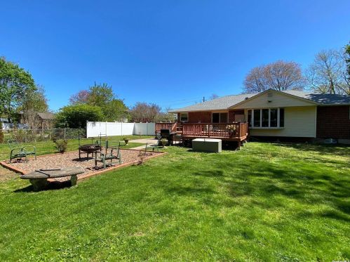 672 Larkfield Rd, Elwood NY  11731-5914 exterior