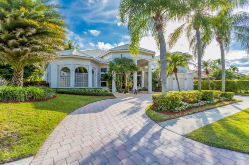 6799 Newport Lake Cir, Boca Raton, FL 33496-3004