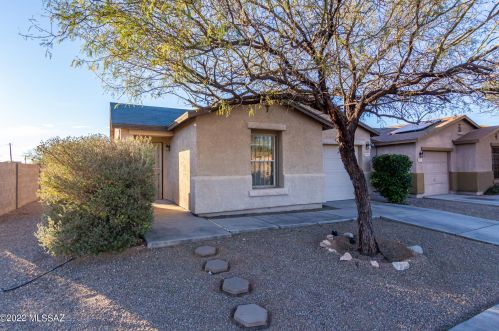 5696 Vine Ave, Tucson, AZ 85706-2116