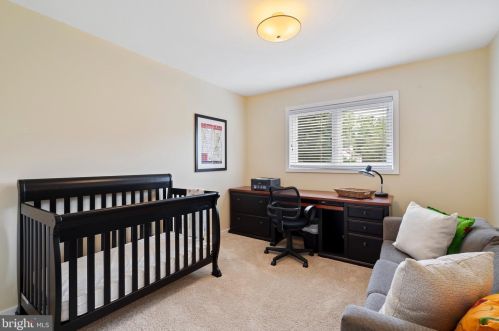 288 Huntsman Ln, Blue Bell PA  19422-2818 exterior