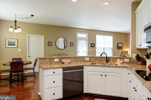 816 Kinvarra Pl, Purcellville VA  20132-3478 exterior