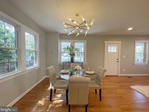 2815 Greenway Blvd, Falls Church VA  22042-2057 exterior