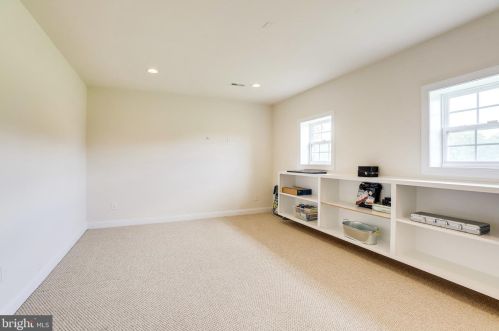 2506 Logmill Rd, Haymarket VA  20169-1417 exterior