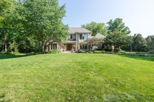 1130 Eagle Pass, Chenequa, WI 53029-1837