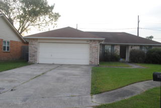 4900 White Oak Dr, Marrero, LA 70072-6616