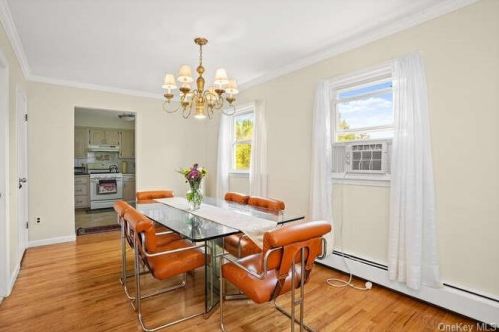 355 5th Ave, New Rochelle NY  10801-2019 exterior