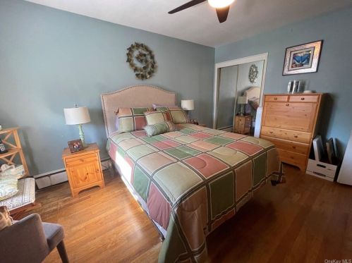 3871 Amundson Ave, Bronx NY  10466-5920 exterior