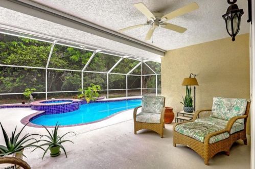 9705 Whitehall St, Naples, FL 34109-1627