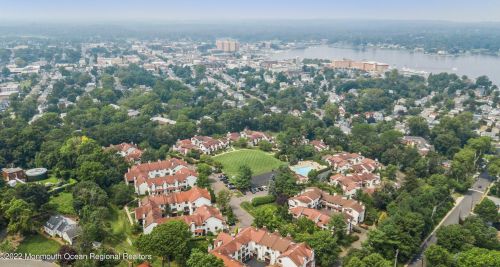 63 Tower Hl Dr, Tinton Falls NJ  07701-2473 exterior