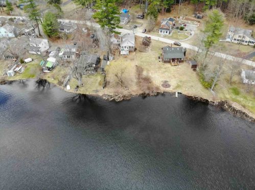 55 Flint Pond Dr, Hollis, NH 03049-6045