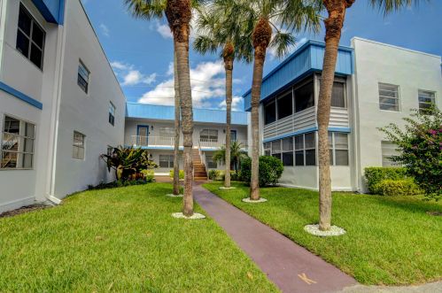 523 Normandy K, Delray Beach FL  33484-4824 exterior