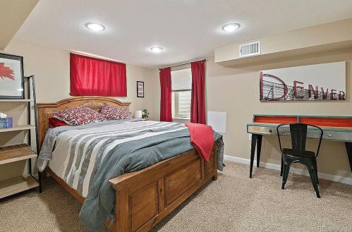 4732 Newton St, Denver CO 80219-2632 exterior