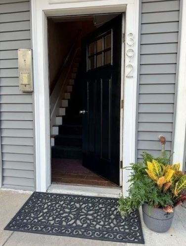 392 8th St, Boston MA 02127-2957 exterior