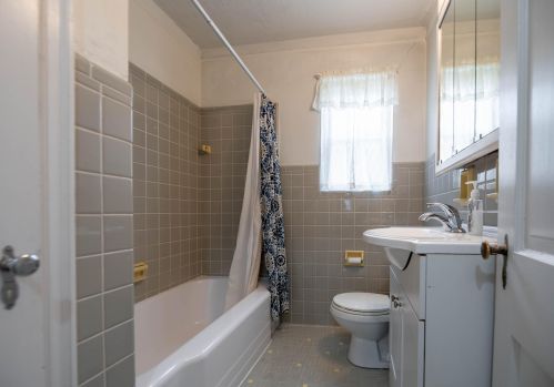 1244 Upland Ave, Covington KY  41011-3756 exterior