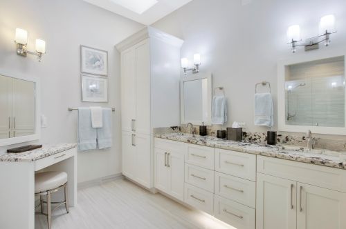 966 Bear Island Cir, West Palm Beach FL  33409-2062 exterior