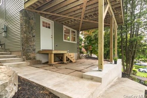 50 Ivy Hill Rd, Mahopac NY  10541-1208 exterior