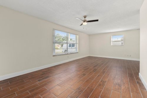 584 Greenway Ter, Port Saint Lucie FL  34983-2643 exterior