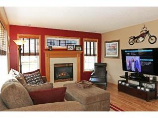 8422 122nd Ave, Champlin, MN 55316-3589