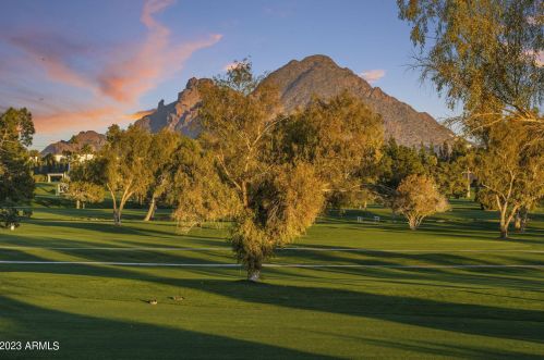 41 Biltmore Est, Phoenix AZ 85016-2819 exterior