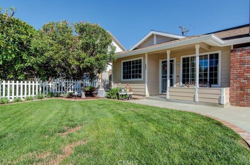 809 Candlewood St, Brea, CA 92821-3619