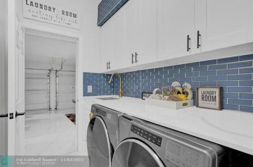 3591 177th Ave, Hollywood FL  33029-1666 exterior