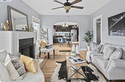 2001 57 Ave, Oakland CA 94605-1015 exterior