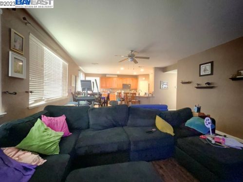 1175 Lucio St, Manteca CA  95336 exterior