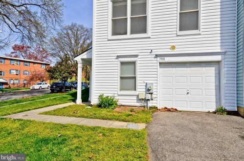 1900 Trenton Pl, Washington, DC 20020-7642