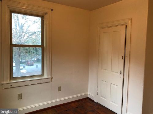 29 James St, Lancaster PA  17602-5061 exterior