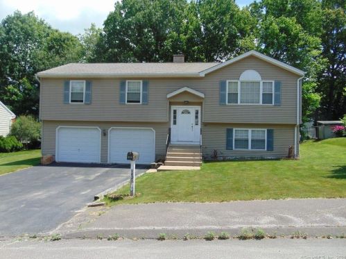 162 Cheryl Jane Dr, Waterbury, CT 06705-3064