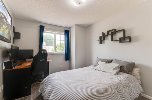 8582 Brinkley Ln, Inver Grove Heights MN  55076-5115 exterior