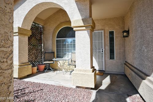 1652 Detroit St, Chandler, AZ 85225-5216