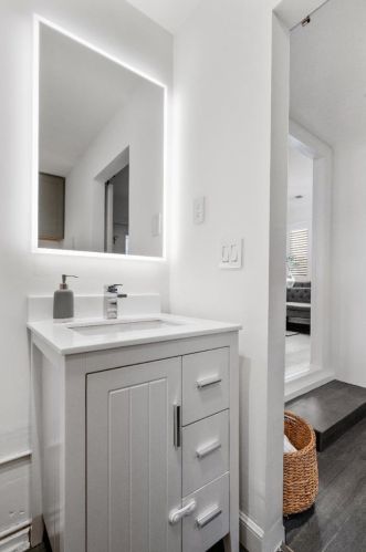 825 3rd Ave, San Bruno CA  94066-3211 exterior