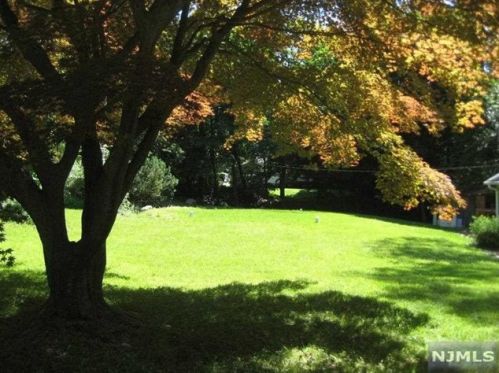 3 Willow Ln, West Milford Lakes NJ  07480-1334 exterior