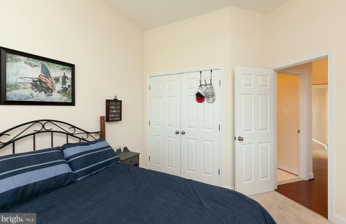 264 Burberry Ln, Charles Town WV  25414-5621 exterior